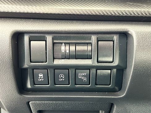 Used 2021 Subaru Crosstrek 2.0i Premium w/ Moonroof Package image 10