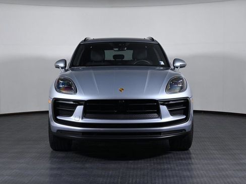 Certified 2026 Porsche Macan AWD/4WD image 10