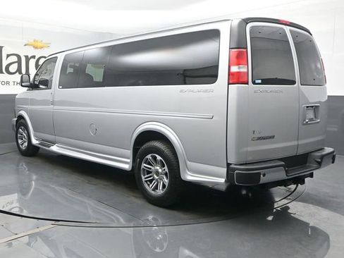 Used 2023 Chevrolet Express 2500 Extended image 45