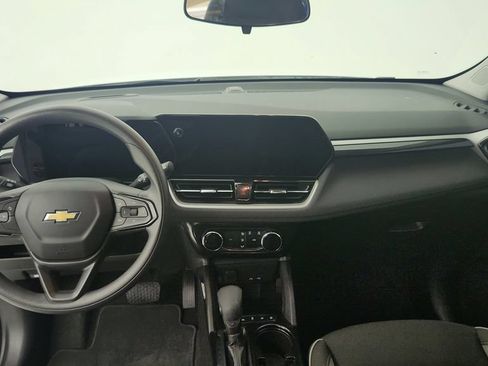 Certified 2024 Chevrolet TrailBlazer LT w/ Driver Confidence Package FWD image 16