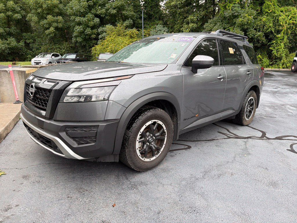 Used 2025 Nissan Pathfinder Rock Creek AWD/4WD image 3
