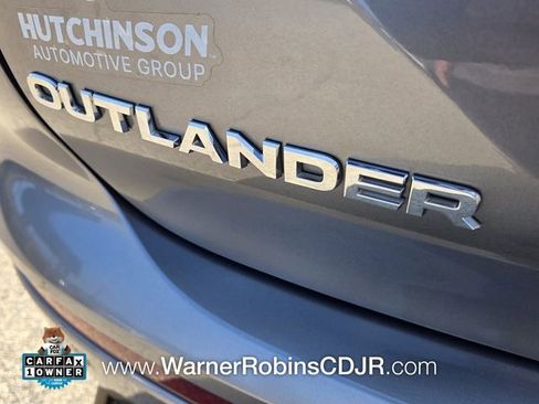 Used 2023 Mitsubishi Outlander SEL image 11