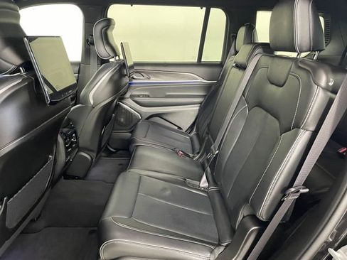 Certified 2025 Jeep Grand Cherokee L Overland w/ Advanced Protech Group III image 17