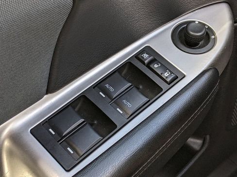 Used 2012 Chrysler 200 Touring image 17