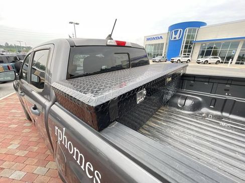 Used 2022 Ford Ranger XL w/ Equipment Group 101A High RWD image 13