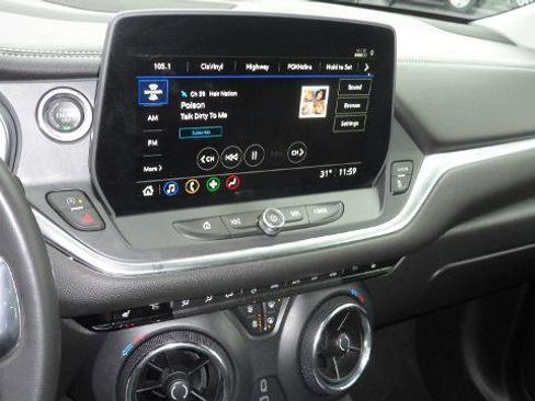 Used 2023 Chevrolet Blazer LT image 24