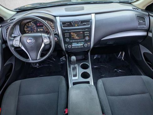 Used 2015 Nissan Altima 2.5 SV image 15