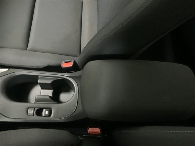 Used 2025 Toyota Corolla LE FWD image 31