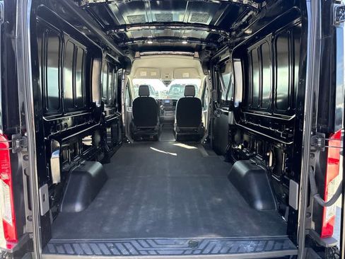 Used 2025 Ford Transit 250 148 Medium Roof RWD image 10