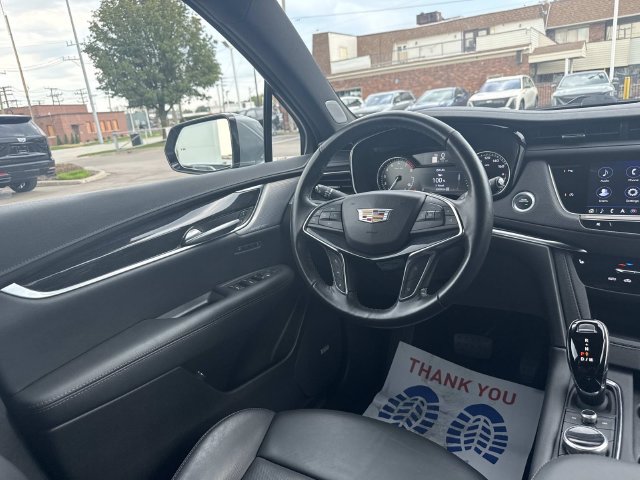 Certified 2023 Cadillac XT5 Premium Luxury AWD/4WD image 34