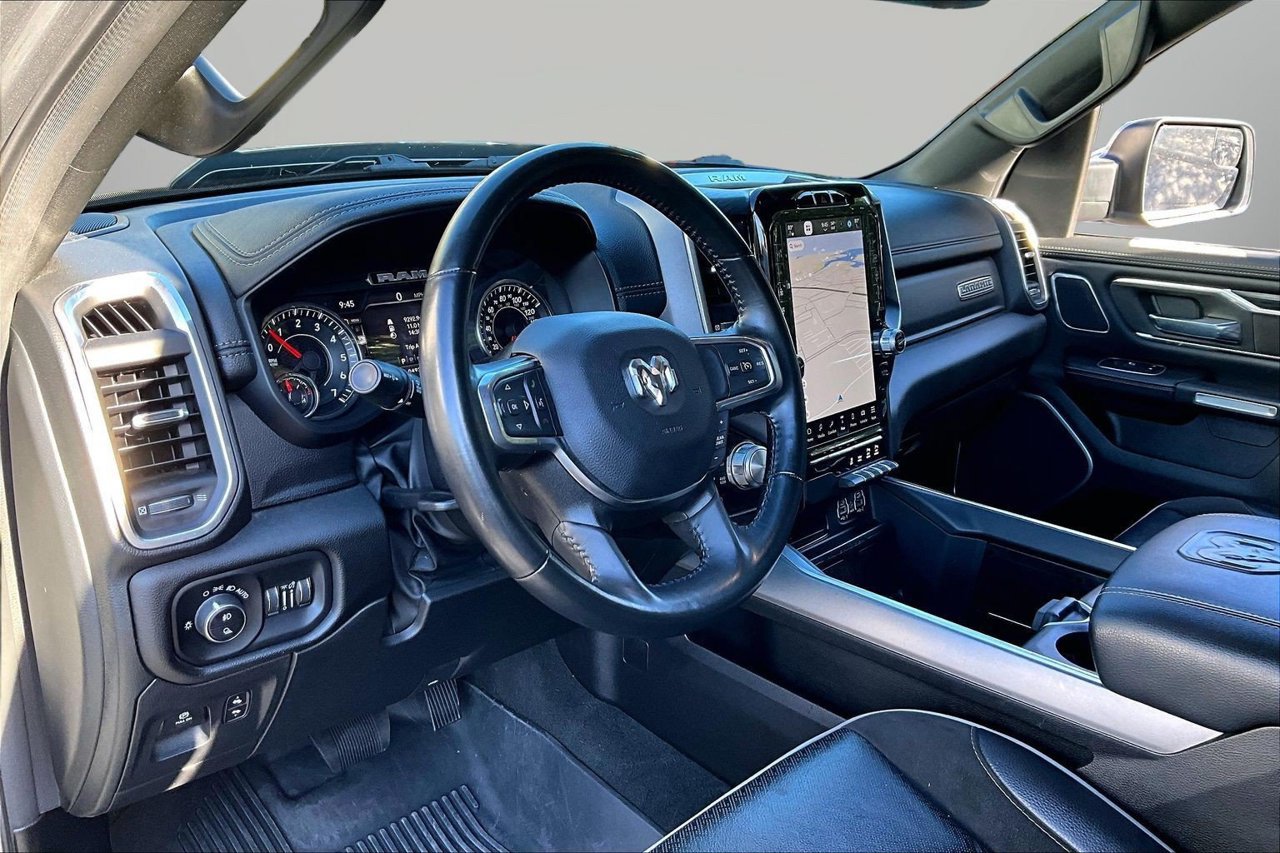 Used 2023 RAM 1500 Laramie AWD/4WD image 18