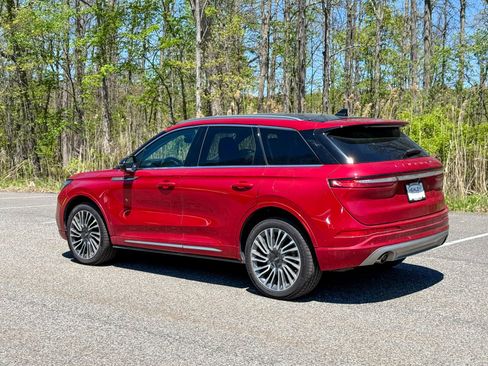 Used 2022 Lincoln Corsair Reserve w/ Sport Package AWD/4WD image 4