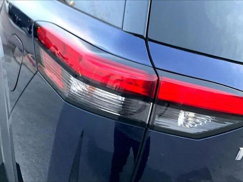 Certified 2023 Nissan Pathfinder Platinum w/ Cargo Package image 27