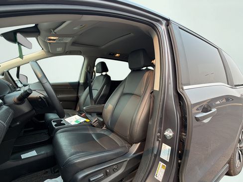 Used 2025 Honda Odyssey EX-L image 13