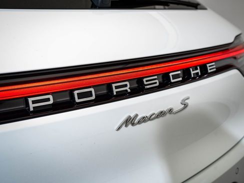 Used 2019 Porsche Macan S image 17