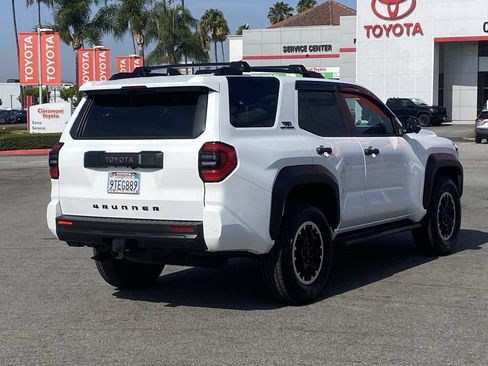 Certified 2025 Toyota 4Runner TRD Off-Road Premium AWD/4WD image 43