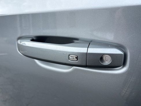 Used 2025 Chevrolet Suburban RST w/ Comfort Package image 14