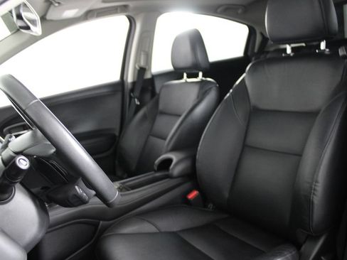 Used 2018 Honda HR-V EX-L image 17