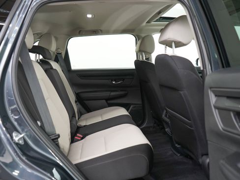 Used 2025 Honda CR-V EX image 12