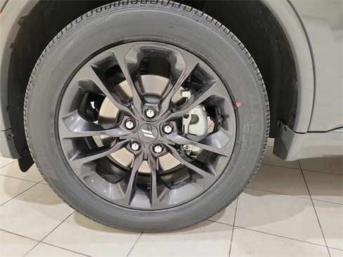 Used 2022 Dodge Durango R/T w/ Blacktop Package image 17