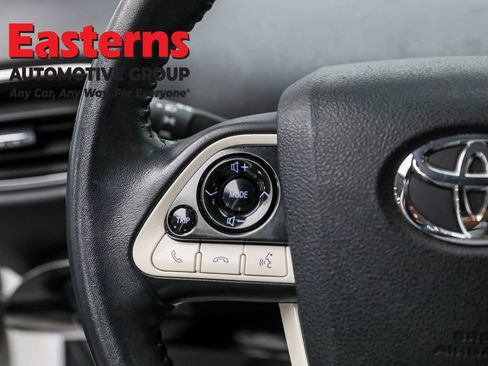 Used 2018 Toyota Prius Prime Plus image 23