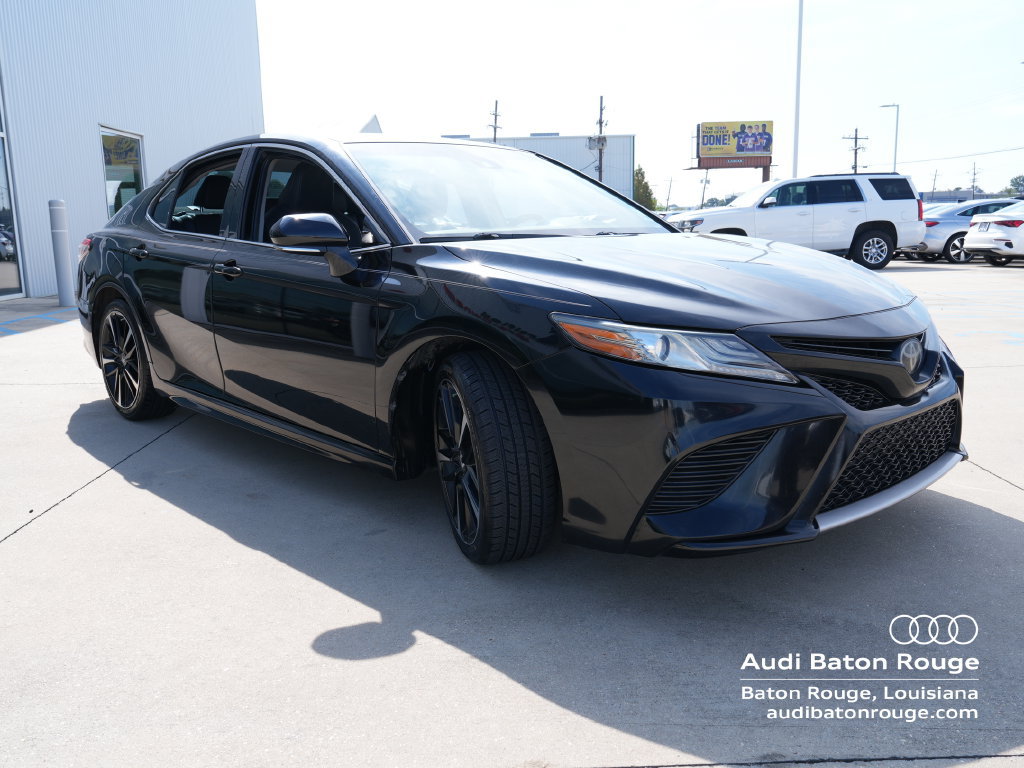 Used 2019 Toyota Camry XSE FWD image 7