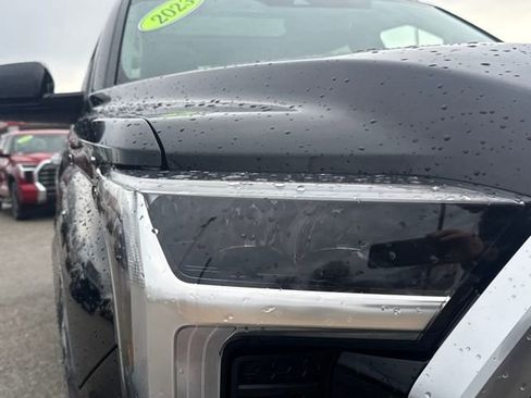 Used 2023 Toyota Tundra Limited w/ Power Package image 11