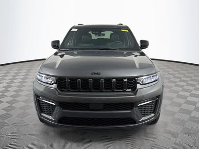 New 2026 Jeep Grand Cherokee Limited w/ Limited Altitude Package