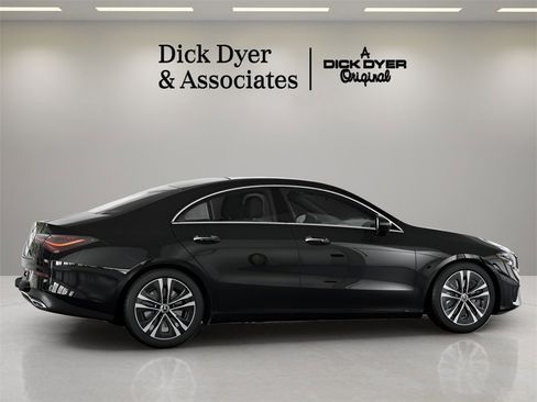 Used 2025 Mercedes-Benz CLA 250 image 9