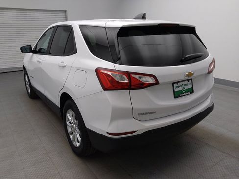 Used 2020 Chevrolet Equinox LS FWD image 5