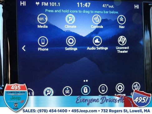 Used 2020 Chrysler Pacifica Touring-L image 26