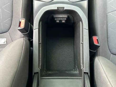 Used 2020 Toyota RAV4 XLE w/ All Weather Liner Package AWD/4WD image 58