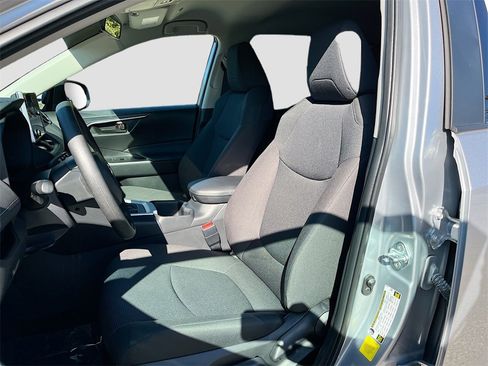 Used 2024 Toyota RAV4 LE image 19