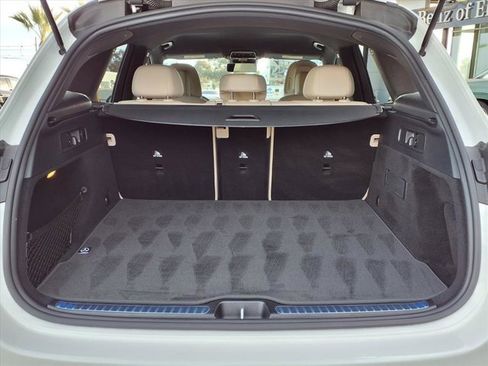 Used 2025 Mercedes-Benz GLC 300 image 26