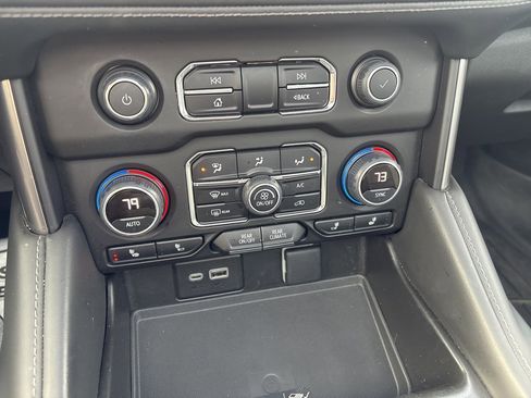 Used 2023 Chevrolet Tahoe Z71 w/ Off-Road Capability Package image 30