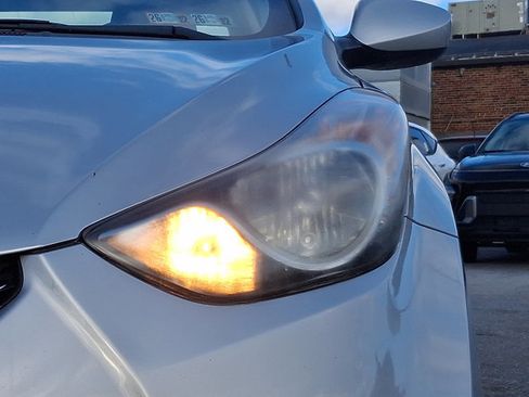 Used 2011 Hyundai Elantra GLS w/ Preferred Equipment Pkg 3 image 8