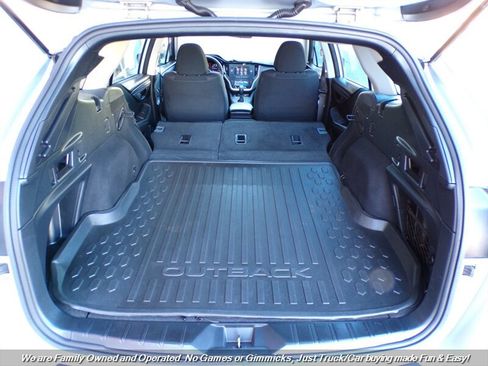 Used 2020 Subaru Outback image 12