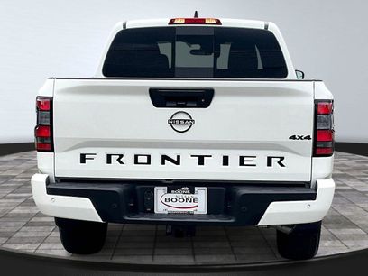 New 2026 Nissan Frontier SV w/ SV Convenience Package