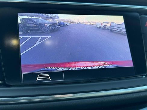 Used 2020 Buick Enclave Essence w/ Sound and Sites Package image 26