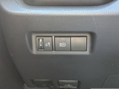 Used 2023 Toyota RAV4 XLE image 27