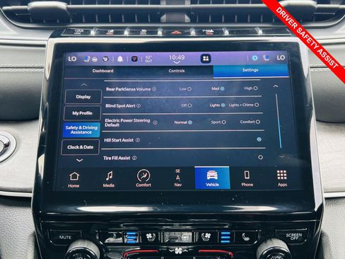 Used 2023 Jeep Grand Cherokee L Limited w/ Luxury Tech Group II AWD/4WD image 10