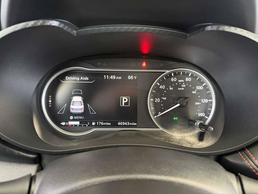 Used 2024 Nissan Versa SR FWD image 34