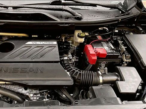 Used 2023 Nissan Rogue SV image 32