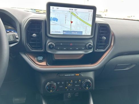 Used 2024 Ford Bronco Sport Outer Banks w/ Tech Package image 12