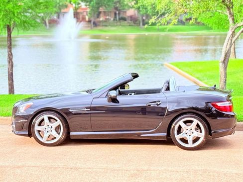 Used 2014 Mercedes-Benz SLK 350 image 4