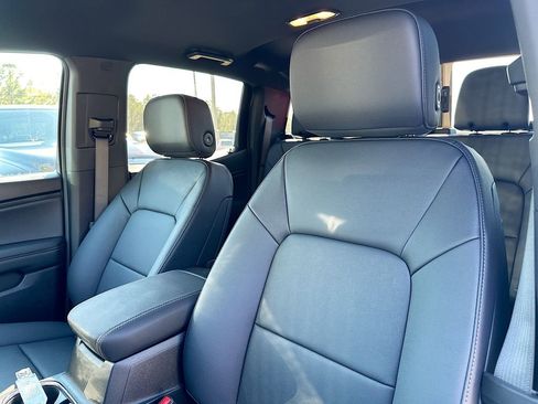 New 2026 GMC Canyon Elevation w/ Convenience Package image 8