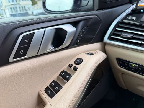 Used 2020 BMW X5 xDrive40i w/ Convenience Package image 38