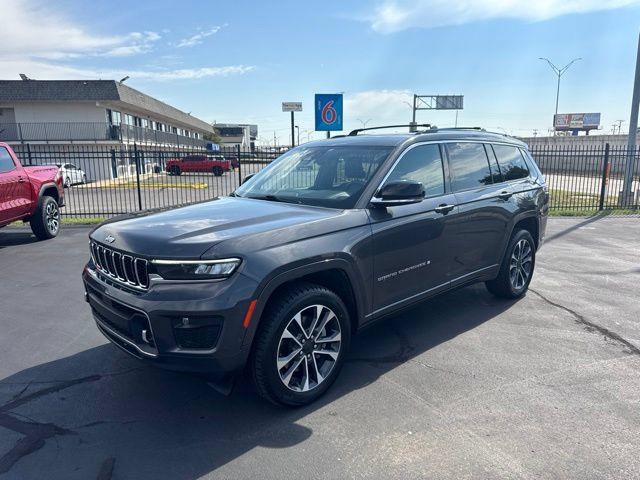 Used 2021 Jeep Grand Cherokee L Overland w/ Luxury Tech Group IV AWD/4WD image 9
