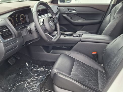 Used 2021 Nissan Rogue Platinum AWD/4WD image 9