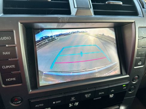 Used 2017 Lexus GX 460 image 17